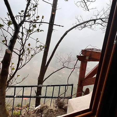 Merlika Inside Of Castle מלון