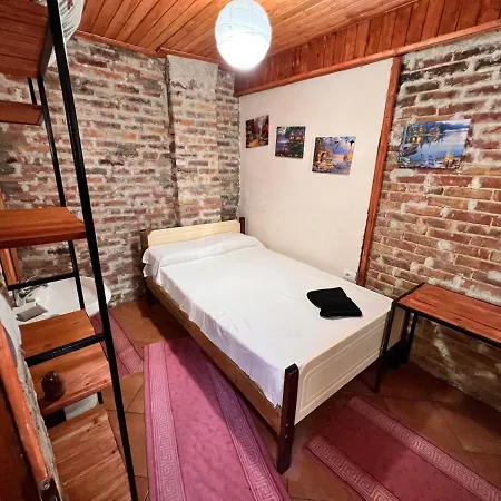 Hotel Nesti Inside Of Castle